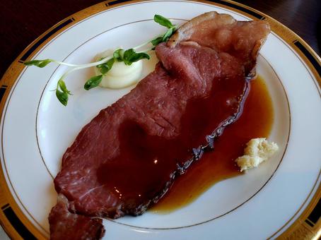 沖縄のステーキの写真