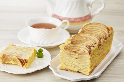 ガトーインビジブル 紅茶 ガトーインビジブル 紅茶 ガトーインビジブル,スライス,紅茶の写真素材