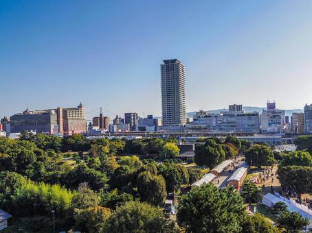 【兵庫県】明石市・明石公園 明石公園,明石駅,明石城跡の写真素材