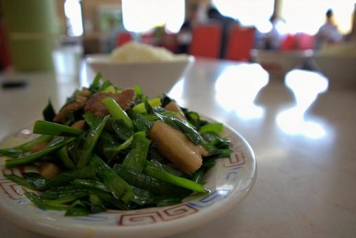 中華料理店「二軒目飯店」のニラ肉炒め 中華料理,炒め物,ニラ肉の写真素材