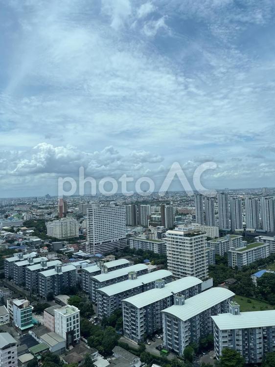 タイの風景　ビル群と空 街並み,ビル,空の写真素材