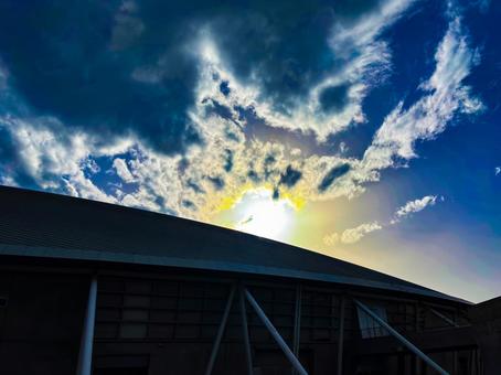 ドームと夕陽 ドームと夕陽 ドーム,熊谷,夕陽の写真素材