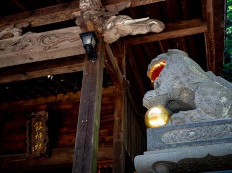 奈良井宿の鎮神社の狛犬 奈良井宿の鎮神社の狛犬の写真