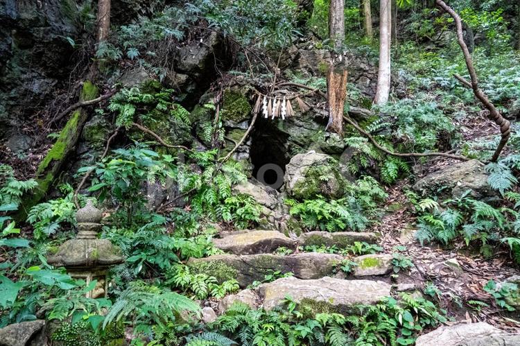 三重　天の岩戸　大沢の風穴 天の岩戸,恵利原の水穴,大沢の水穴の写真素材