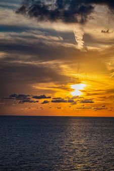 日本海　フェリーからの風景 日本海,日本海フェリー,海の写真素材