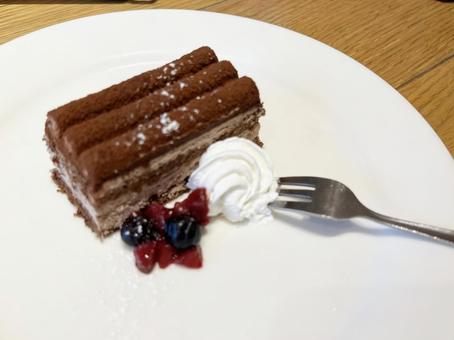 美味しそうなチョコレートのドルチェ 美味しそうなチョコレートのドルチェ ドルチェ,ケーキ,生クリームの写真素材
