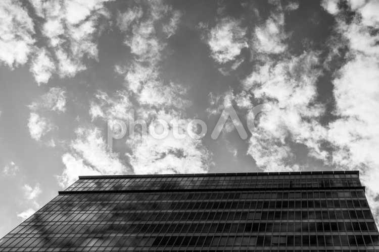 青空とビル 空,風景,コピースペースの写真素材