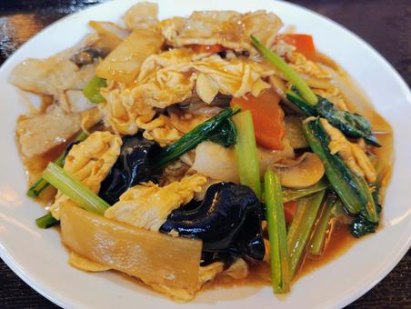 豚肉と卵、きくらげの炒め物 豚肉と卵、きくらげの炒め物 中華,きくらげ,卵の写真素材