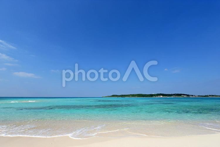 沖縄の美しい海と空 沖縄,海,ビーチの写真素材