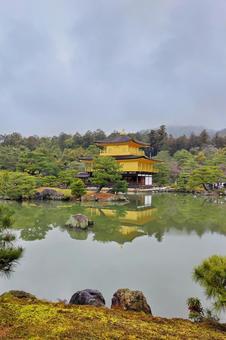 【京都】世界遺産金閣寺 【京都】世界遺産金閣寺 金閣寺,京都,寺社仏閣の写真素材