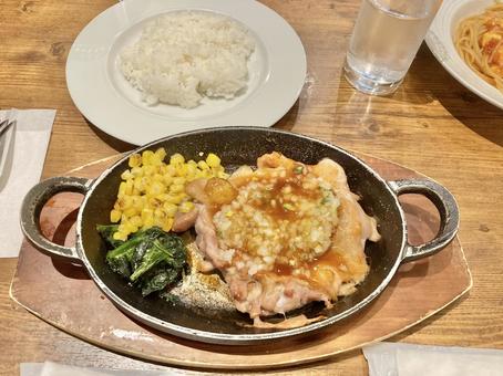 チキンステーキ チキンステーキ チキンステーキ,チキン,鶏肉の写真素材