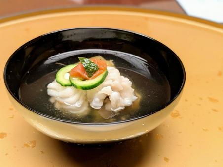 Soup dish: Conger eel soup, JPG Soup dish: Conger eel soup, JPG