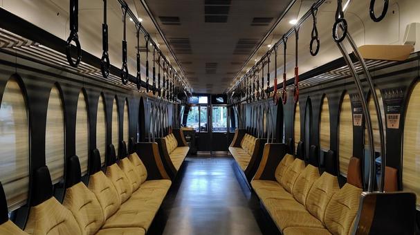 叡山電鉄のひえいの車内 叡山電鉄のひえいの車内 八瀬比叡山口駅舎,駅舎,叡山電車の写真素材