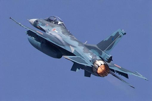 F-2戦闘機 戦闘機,fー2a,空自の写真素材