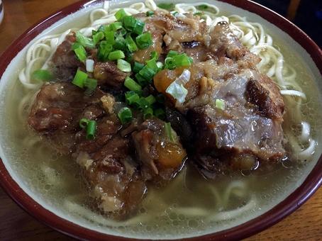 沖縄のソーキそぼ 沖縄のソーキそぼの写真