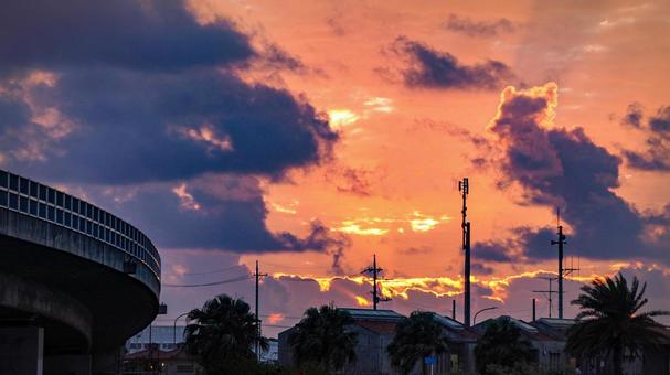 夕焼けと雲 夕焼けと雲の写真