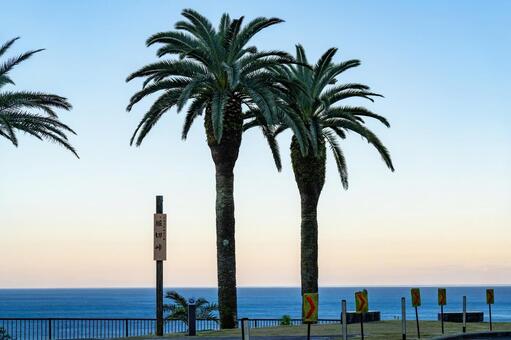 堀切峠の夕景 堀切峠,夕方,夕景の写真素材