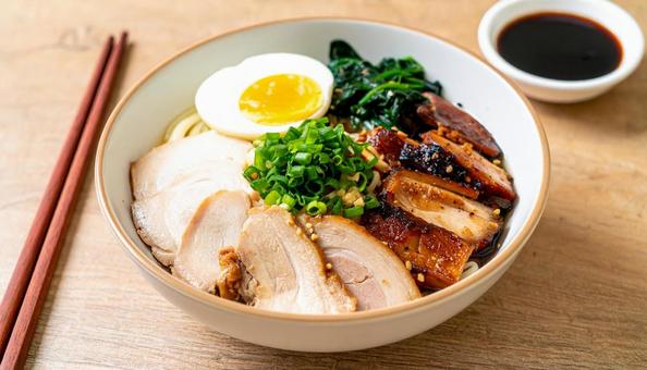 ピリ辛ネギラーメン ピリ辛ネギラーメンの写真