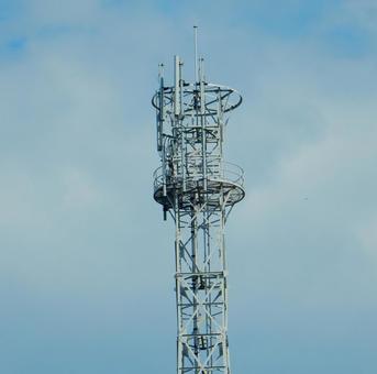 【風景写真】通信鉄塔 【風景写真】通信鉄塔 通信鉄塔,電波塔,鉄塔の写真素材