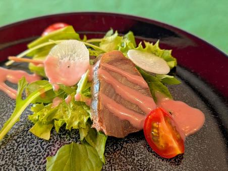 イタリアンレストランのカルパッチョ イタリアンレストランのカルパッチョ カルパッチョ,前菜,カツオの写真素材