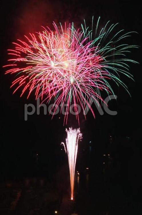 小樽の花火大会 小樽,花火大会,夏の写真素材