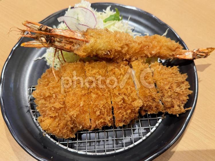 とんかつ＆エビフライ とんかつ,トンカツ,ロースかつの写真素材