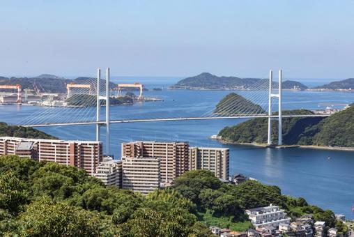 鍋冠山展望台から長崎港口と女神大橋 鍋冠山展望台から長崎港口と女神大橋 鍋冠山展望台,鍋冠山,展望台の写真素材