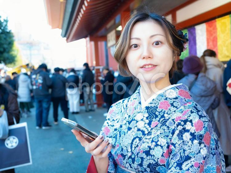 28：着物で観光する女性 女性,女の子,人物の写真素材