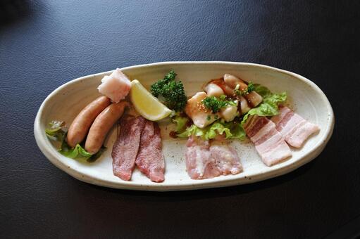 美味しそうな焼き肉の素材 焼き肉の素材,料理,肉料理の写真素材