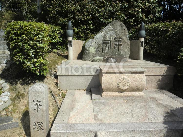 伊勢寺の筆塚（高槻市） 伊勢寺,筆塚,仏教寺院の写真素材