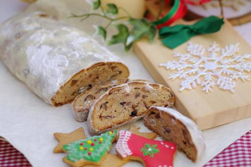 シュトーレン　クリスマス シュトーレン,シュトレン,クリスマスの写真素材