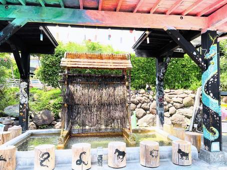 美しい庭園のアートな手水舎 美しい庭園のアートな手水舎 手水舎,アート,伝統の写真素材