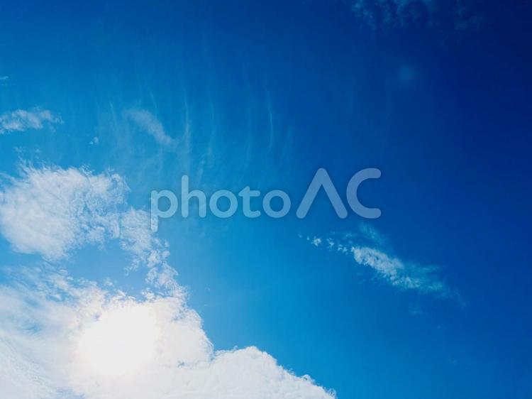 爽やかな青空と美しい雲 空,青空,雲の写真素材