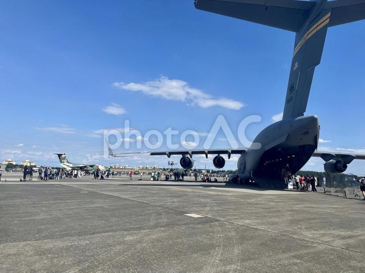 東京、米軍横田基地の米軍機 アメリカ軍,横田,米軍基地の写真素材