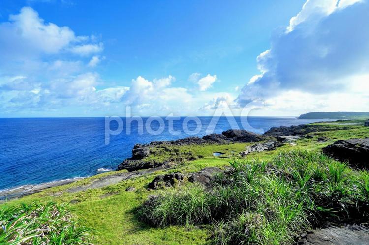 沖縄・与那国島の久部良から見る海 与那国島,久部良,日本最西端の写真素材