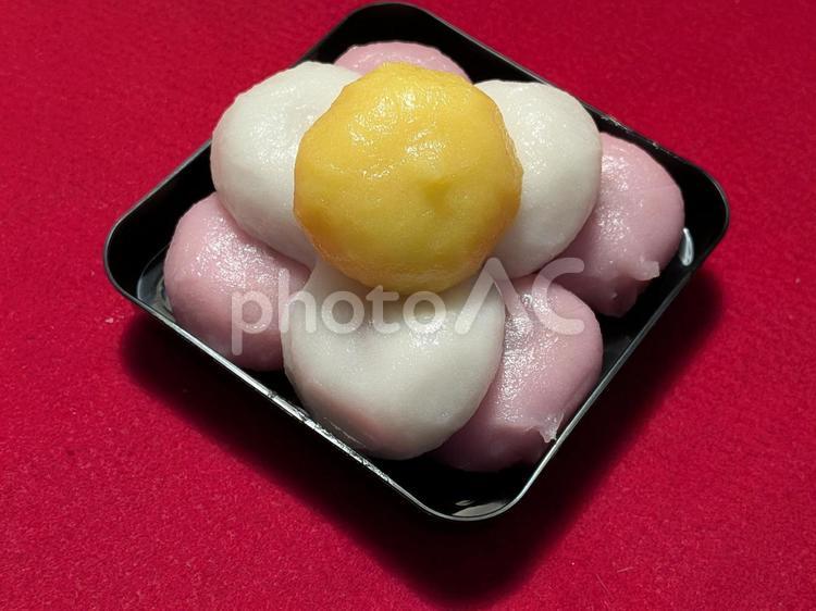 中秋の名月に用意したお月見だんご 団子,和菓子,月見団子の写真素材