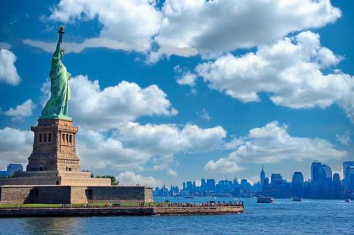 New York Statue of Liberty and Blue Sky and Cloud 1 New York Statue of Liberty and Blue Sky and Cloud 1