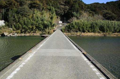 高知県いの町 名越屋沈下橋 高知県いの町 名越屋沈下橋 名越屋沈下橋,沈下橋,橋の写真素材