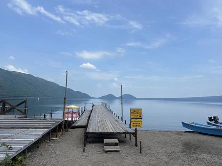 桟橋 支笏湖ブルー 4 桟橋 支笏湖ブルー 4 湖,湖畔,支笏湖の写真素材