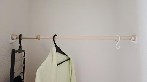 100円の部品で作った壁収納 100円の部品で作った壁収納の写真