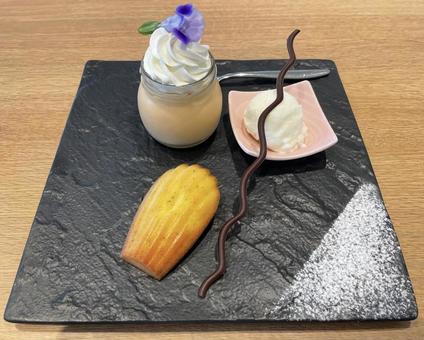 Photo, course meal, madeleine, pudding, 