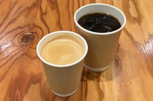 アイスコーヒーとアイスカフェオレ アイスコーヒーとアイスカフェオレ アイスコーヒー,アイスカフェオレ,珈琲の写真素材