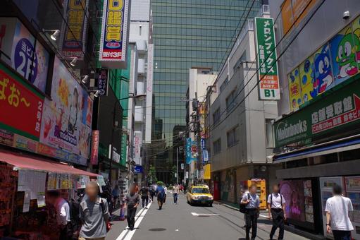 秋葉原2025夏 ジャンク通り方向へ 秋葉原2025夏 ジャンク通り方向への写真
