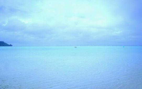 グアム 海 朝 グアム 海 朝の写真