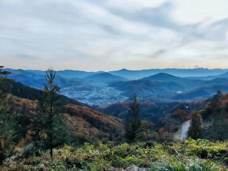長瀞の街並み 長瀞の街並み 長瀞,景色,山並みの写真素材