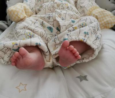子どもの足2 新生児,赤ちゃん,足の写真素材