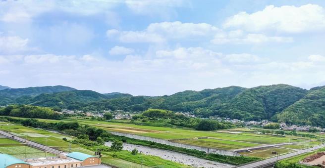 天城北道路の狩野川高架橋からの田園風景 天城北道路の狩野川高架橋からの田園風景 狩野川,伊豆半島,天城北道路の写真素材