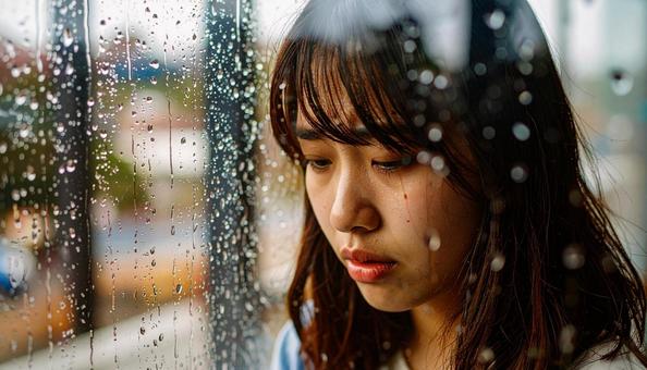 泣き顔の日本人の女性 泣き顔の日本人の女性の写真