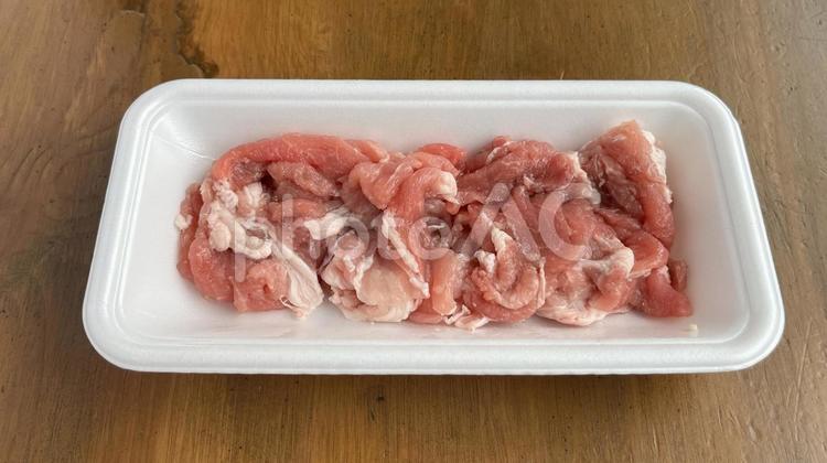 豚こま切れ肉（正面から、ヨコ） 豚肉,豚こま切れ肉,豚こまの写真素材