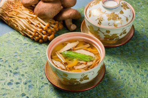 きのこの餡かけ茶碗蒸し きのこの餡かけ茶碗蒸し 茶碗蒸し,茶わん蒸し,きのこの写真素材